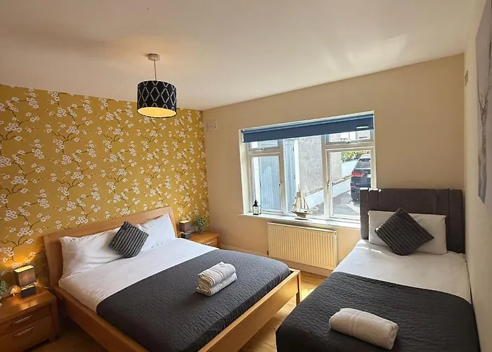 Waterlane Apartments